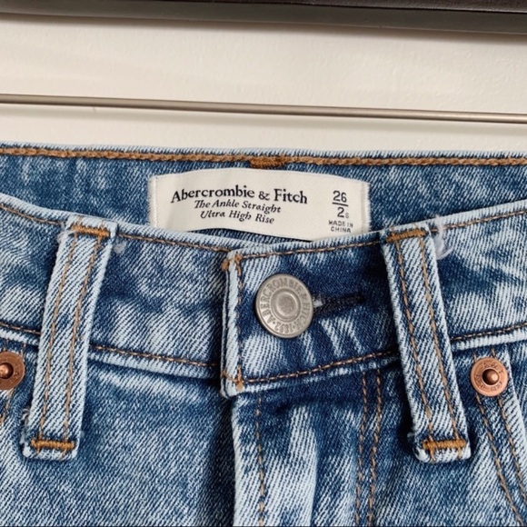 Mid Wash Abercrombie Patchwork Ultra High Rise The Ankle Straight Jean 26S - Picture 11 of 14